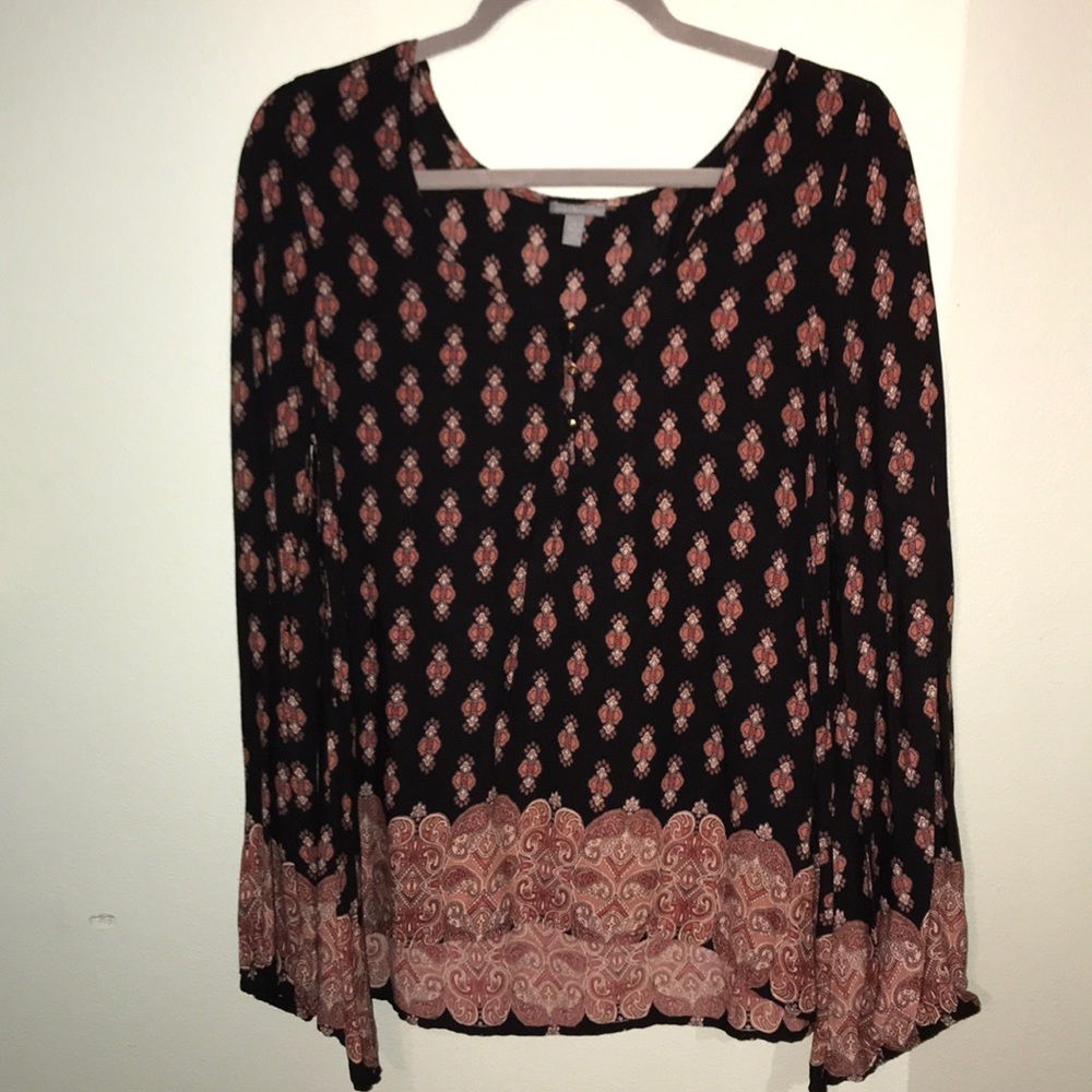 Three button down long sleeve blouse